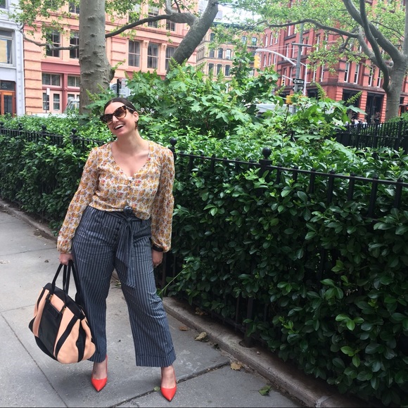 Meet your Posher, KIM - Picture 4 of 8